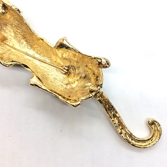 VINTAGE 80s JAGUAR CAT SPOTS GOLD TONE GREEN RHINESTONE ARTICULATED BROOCH PIN - Picture 7 of 12